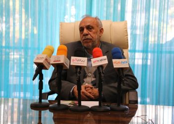 تولید گل مصنوعی با شیوه خاص برای اولین بار در کشور آغاز شد